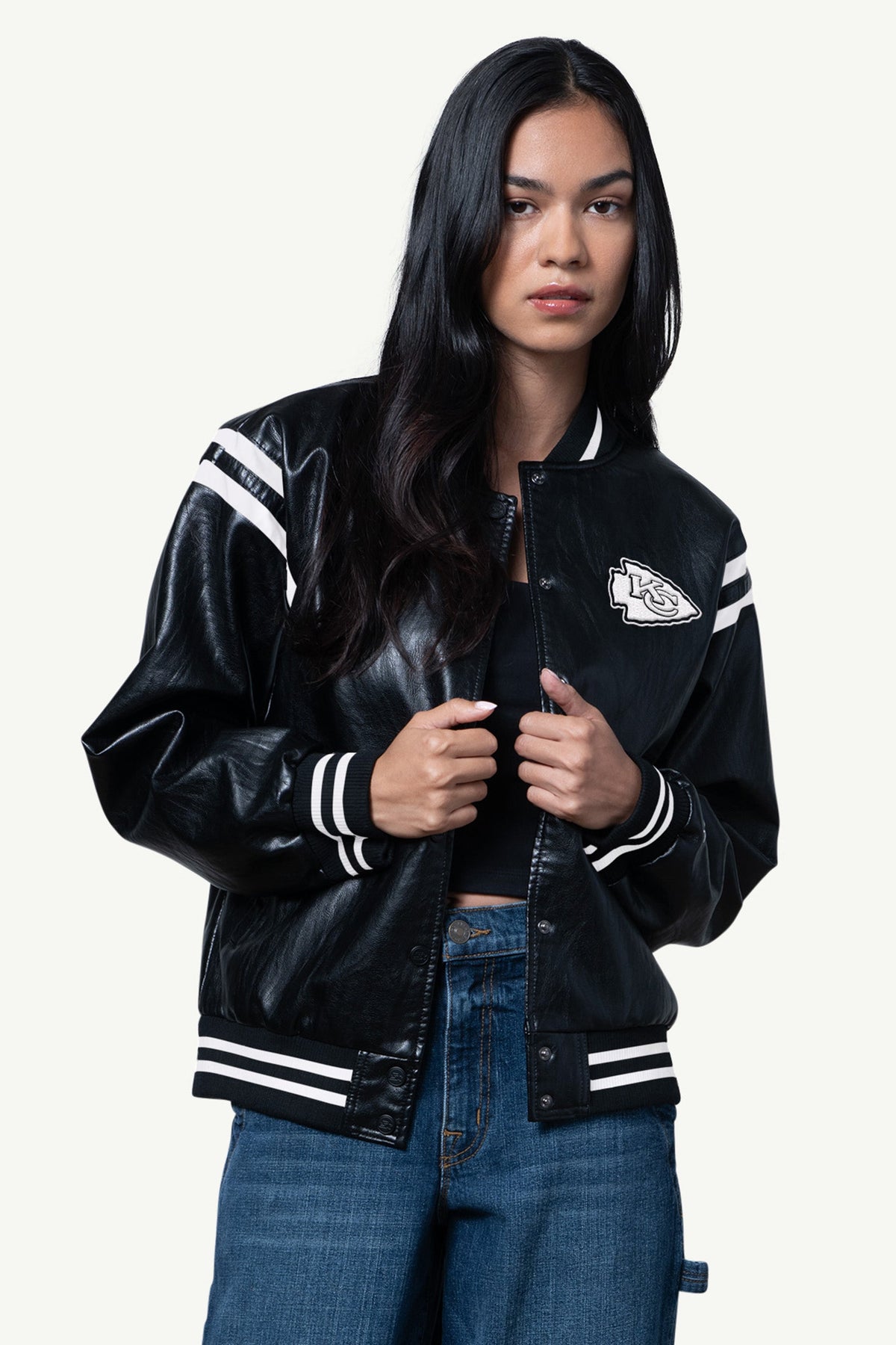 Starter Customer Favorite / WOMENS KANSAS CITY CHIEFS FAUX LEATHER VARSITY JACKET